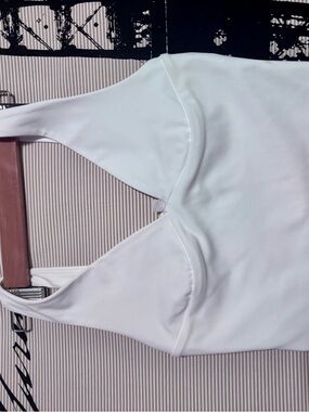 Garage White Cropped Tank Top Size XS
